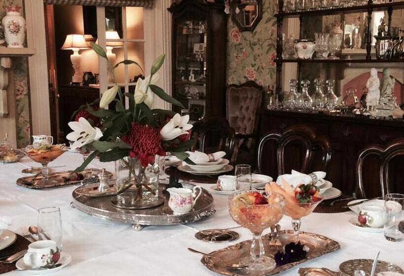디럭스 룸 가든 전망, Beaufort House Akaroa