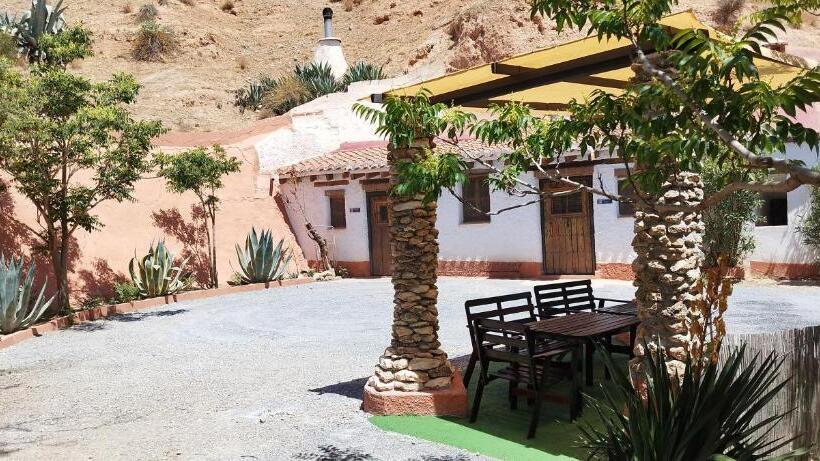 Номен Superior с Гидромассажем, Casas Cueva Y Cortijo La Tala En Guadix