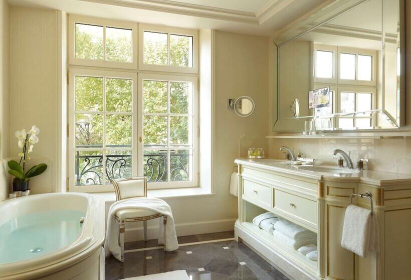 اتاق لوکس, Shangri La Paris