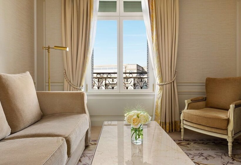 سوییت جونیور, Shangri La Paris