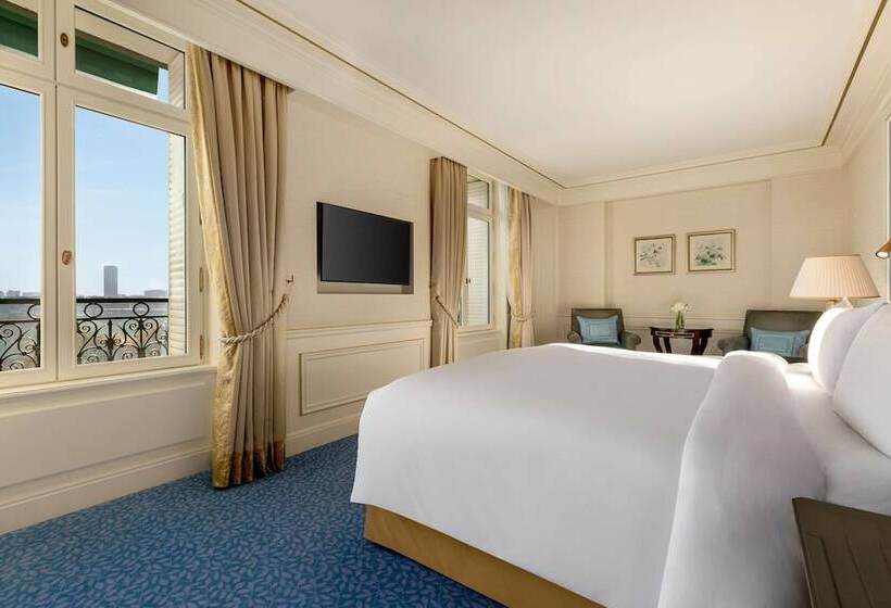 اتاق استاندارد با چشم‌انداز, Shangri La Paris