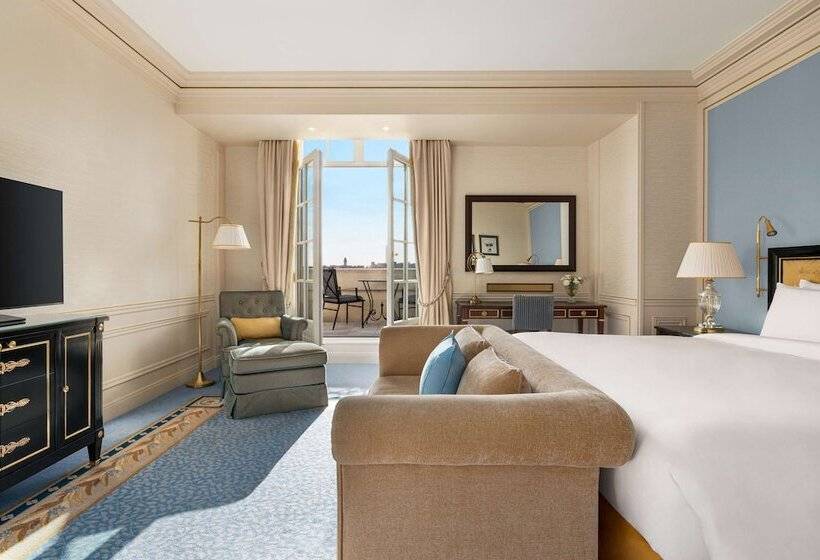 Standard Room Double Bed City View, Shangri La Paris