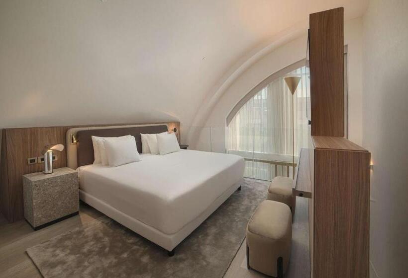 سوییت دوبلکس, NH Collection Milano Citylife