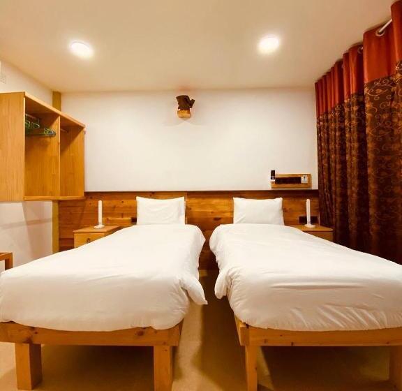 اتاق لوکس با بالکن, Rindali Maldives Maaenboodhoo