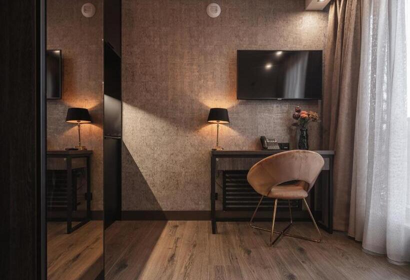 Suite, Art Suites Boutique Hotel   Krakow Center