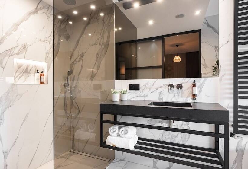 Penthouse Suite, Art Suites Boutique Hotel   Krakow Center