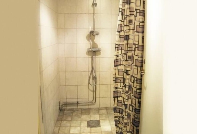 스탠다드 트리픔 룸 공동욕실, City Lodge Stockholm