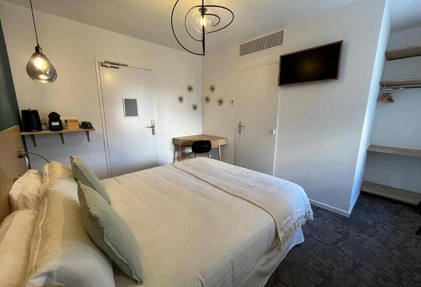 Номер Стандарт, Hôtel Barnea