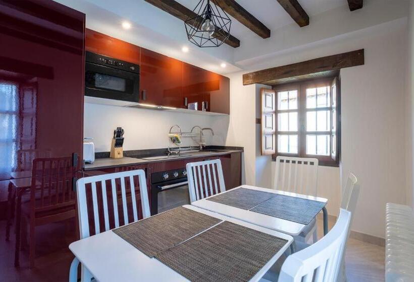Семейный Номер, Apartamentos Los Edules