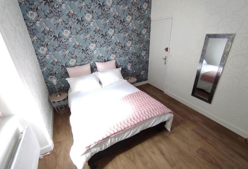Апартаменты 1 Спальня, Appartement Bagnols   Les Meublés Des Pierres Dorées