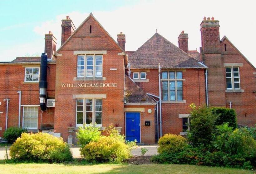 Апартаменты 1 Спальня, Willingham House