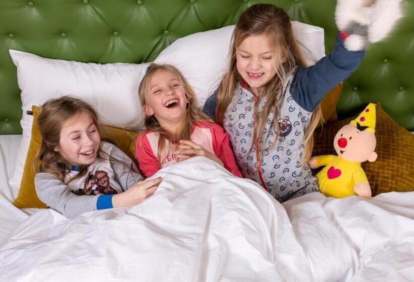 Четырехместный Номер Deluxe, Plopsaland Theater
