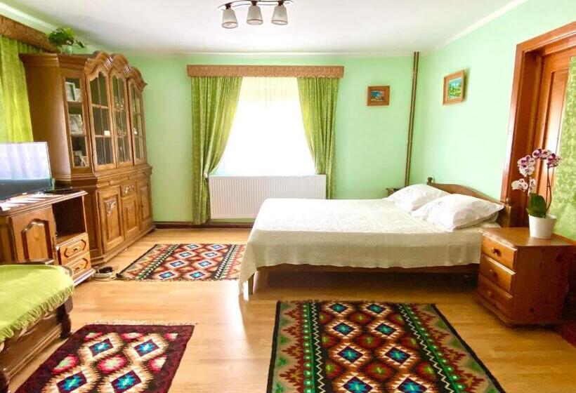 Семейный Номер, Casa Agroturistica Tarancuta Din Vatra Moldovitei