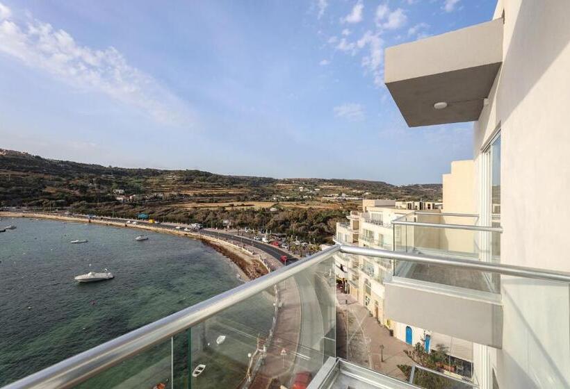 اتاق لوکس با بالکن و چشم‌انداز دریا, Seaview Stays