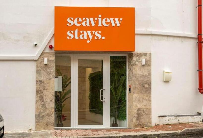 اتاق لوکس با چشم‌انداز شهر, Seaview Stays