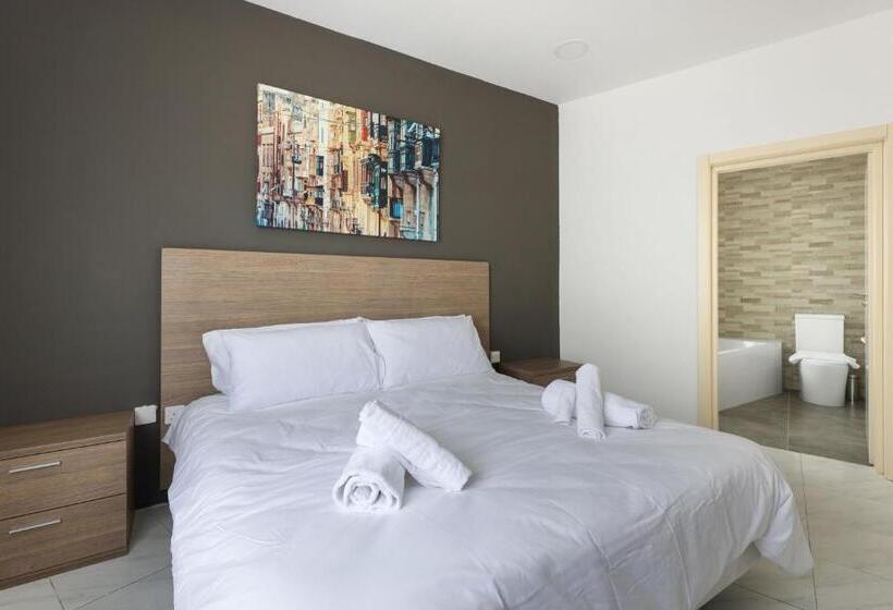 اتاق خانوادگی با چشم‌انداز دریا, Seaview Stays