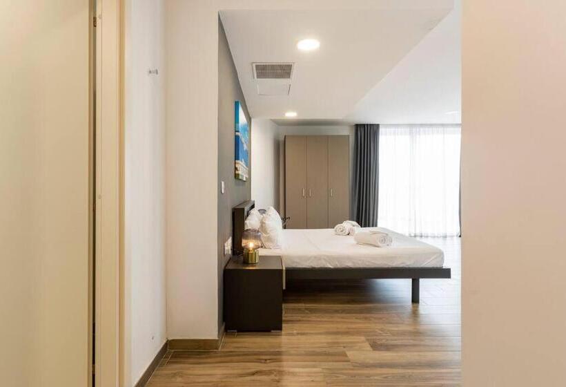 اتاق سوپریور با چشم‌انداز دریا, Seaview Stays