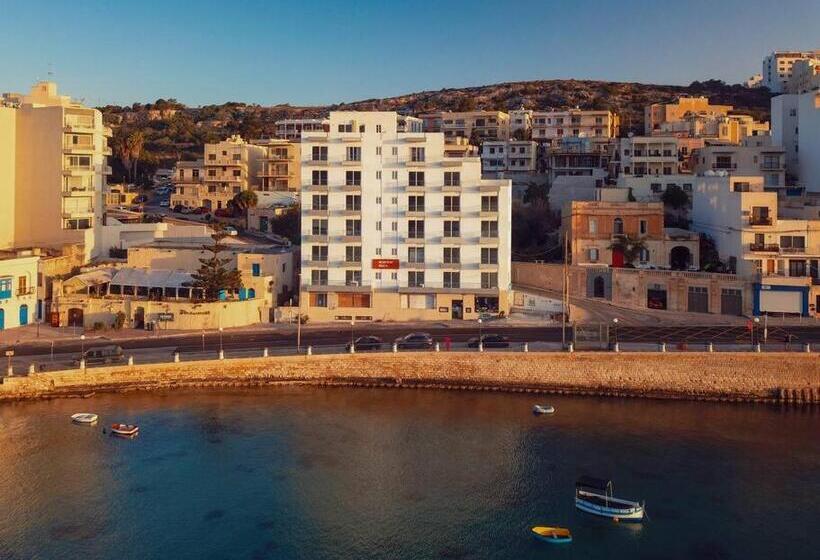 اتاق خانوادگی با چشم‌انداز دریا, Seaview Stays