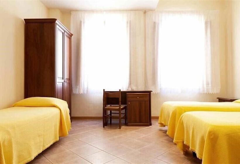 Номер Стандарт Трехместный, Savoia E Campana