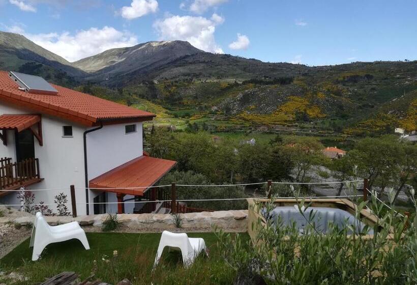 سوئیت با وان آب گرم, Unhais Valley   Country House