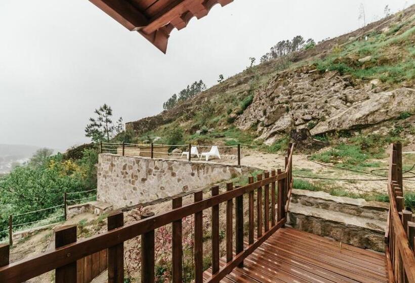 سوئیت با وان آب گرم, Unhais Valley   Country House