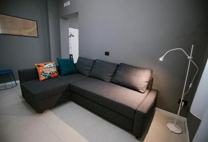 Suite, Awa Mondello