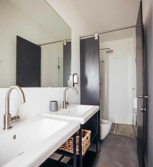 Номер Стандарт, Mute Hostel Porto Covo