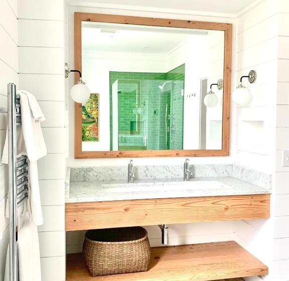 Quarto Deluxe, Best Bower