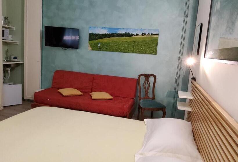 اتاق استاندارد سه نفره, Annadia Sweet Home B&b