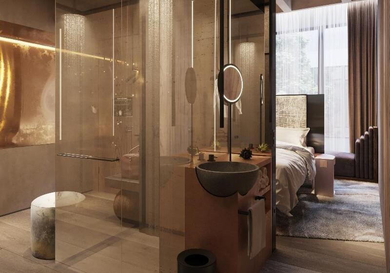 اتاق سوپریور با تخت بزرگ, The Emporium Hotel Plovdiv Mgallery Collection