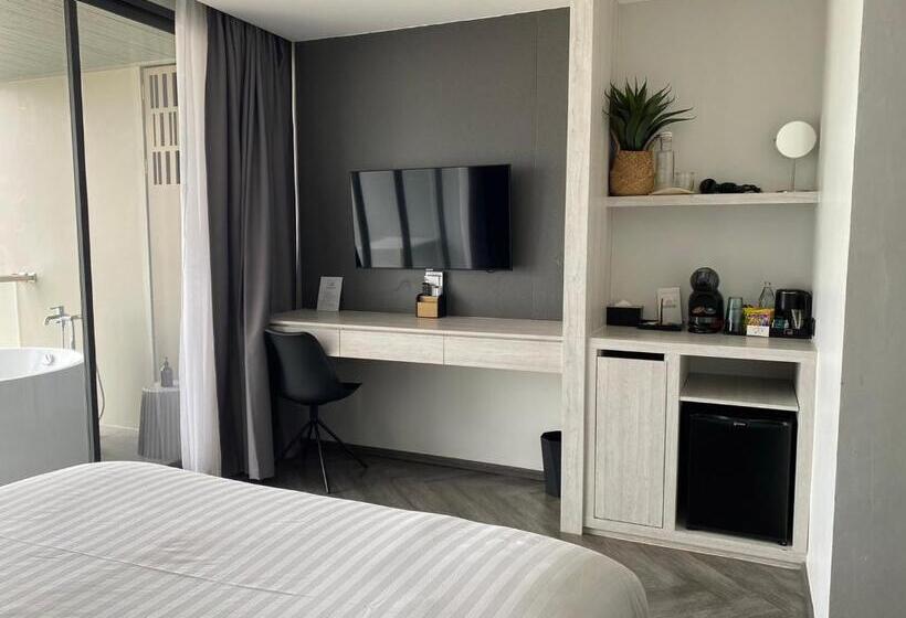 Номер Deluxe, M2 Hotel Waterside