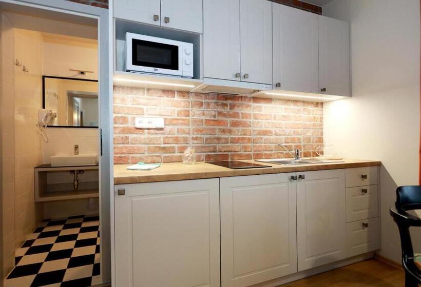 سوییت با چشم‌انداز کوه, Apartmány Adam