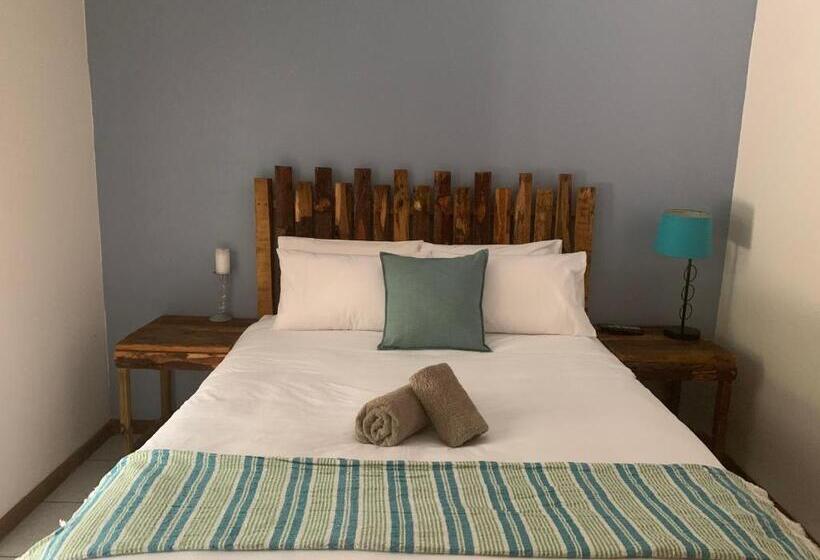 Номер Стандарт Вид на Сад, Cycad Stay