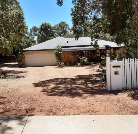 스탠다드 룸, Mundaring Bed And Breakfast