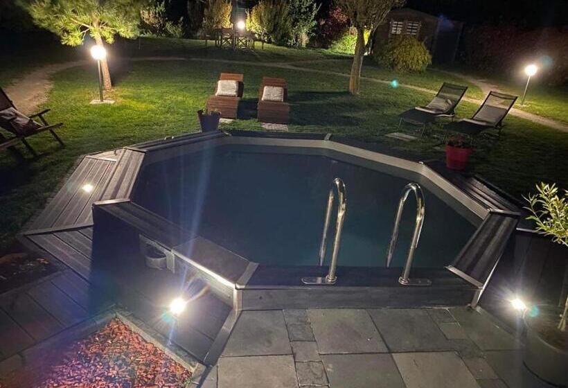 Четырехместный Номер Deluxe, Au Domaine Fresnois