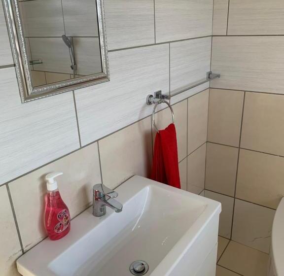 Семейный Номер, Ekaya Palace Guest House