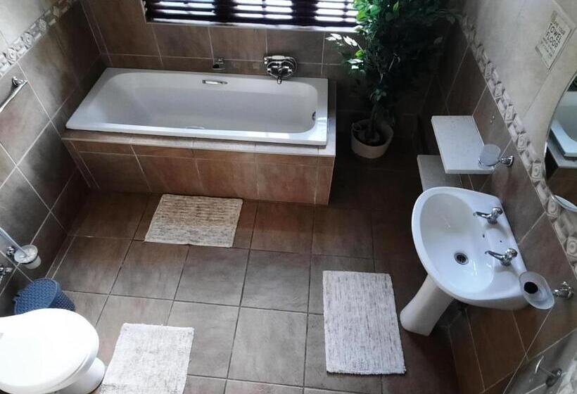 Семейный Номер, The Oak Potch Guesthouse