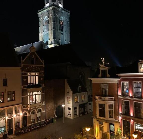 تختخواب در اتاق مشترک, Kleinschalig Hostel In Deventer, Hartje Stad, Aan De Ijssel