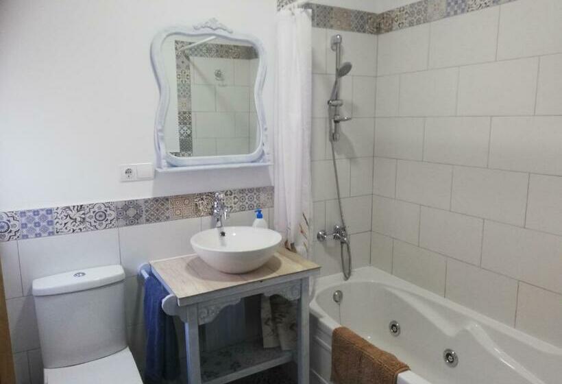 Номер Deluxe, Hostal El Lugar De La Mancha