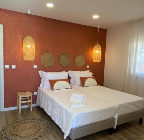Дом 4 Спальни, Casa Dos Rosas