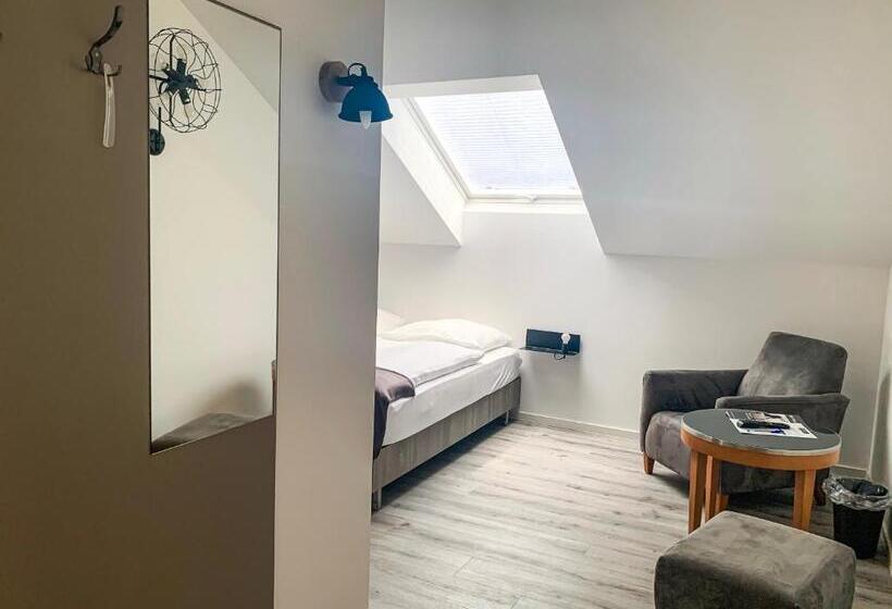 标准间, Prima Inn Unterkunft Direkt über Der Bar Am Minimax