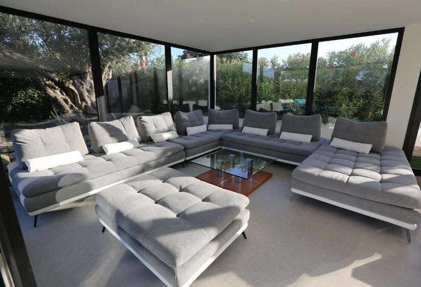 Suíte, Villa Miami