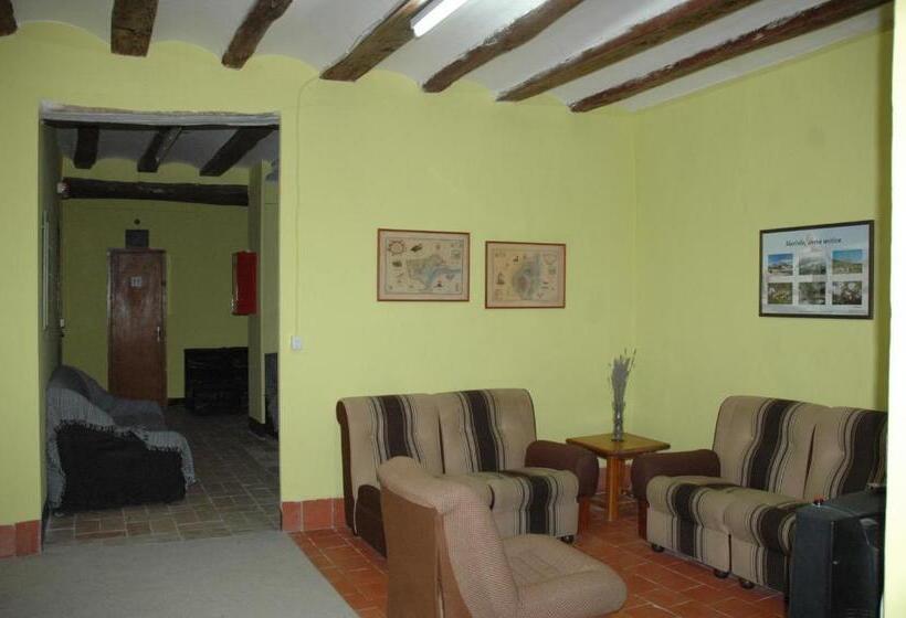 Quarto Familiar Banheiro Compartilhado, Albergue Ull De Canals