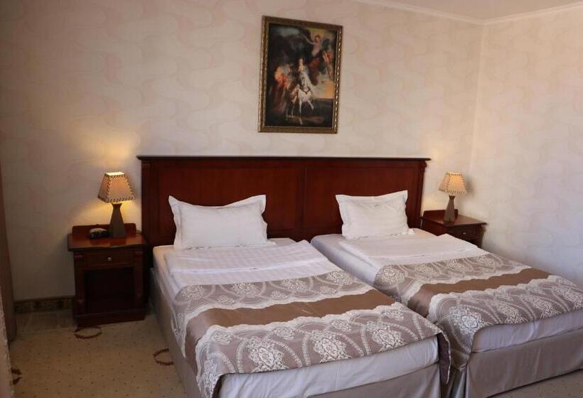Quarto Deluxe Individual, Palas