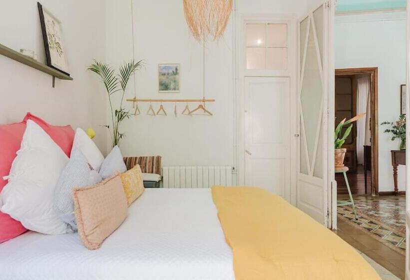 سوییت لوکس, Habitación En La Rambla