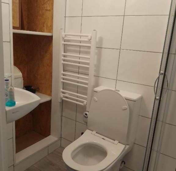 Номер Economy, Dolphins Backpackers