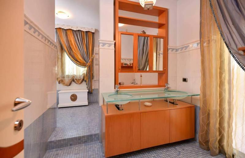 Люкс с гидромассажем, B&b Guarini