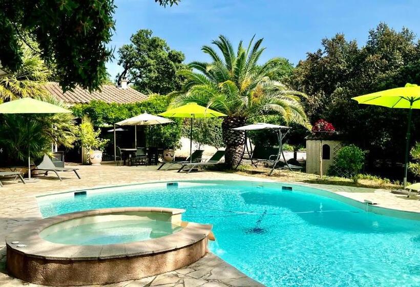 Номер Стандарт Трехместный, Santolines En Provence