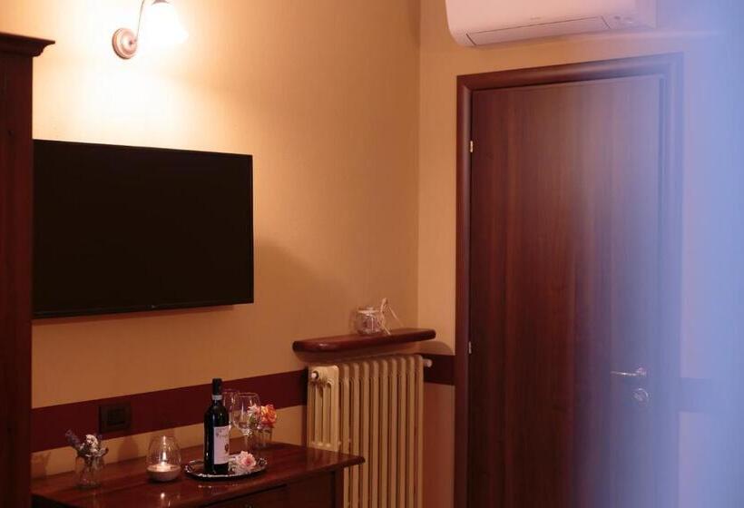 Номер Deluxe с Балконом, Cascina Pugnane