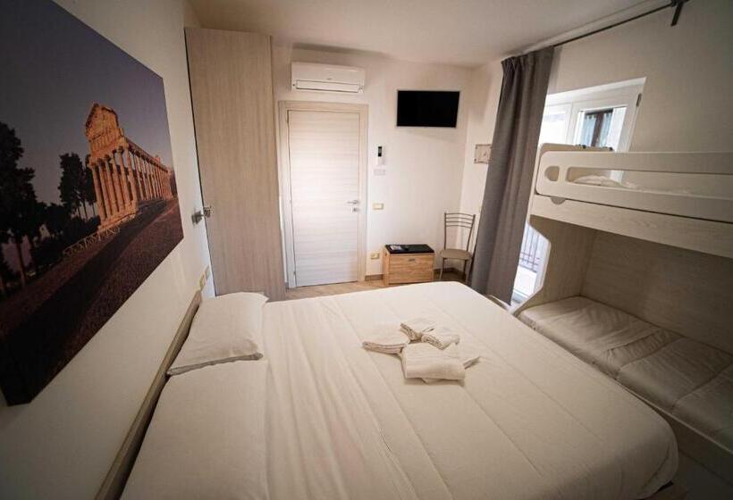 Четырехместный Номер Superior, Residenza Scaringelo